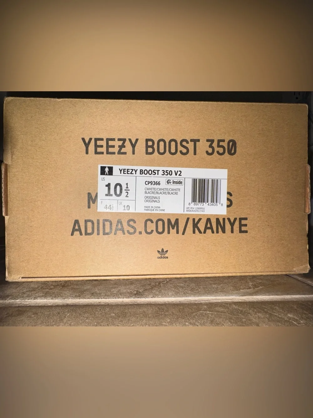 Yeezy Boost 350 V2